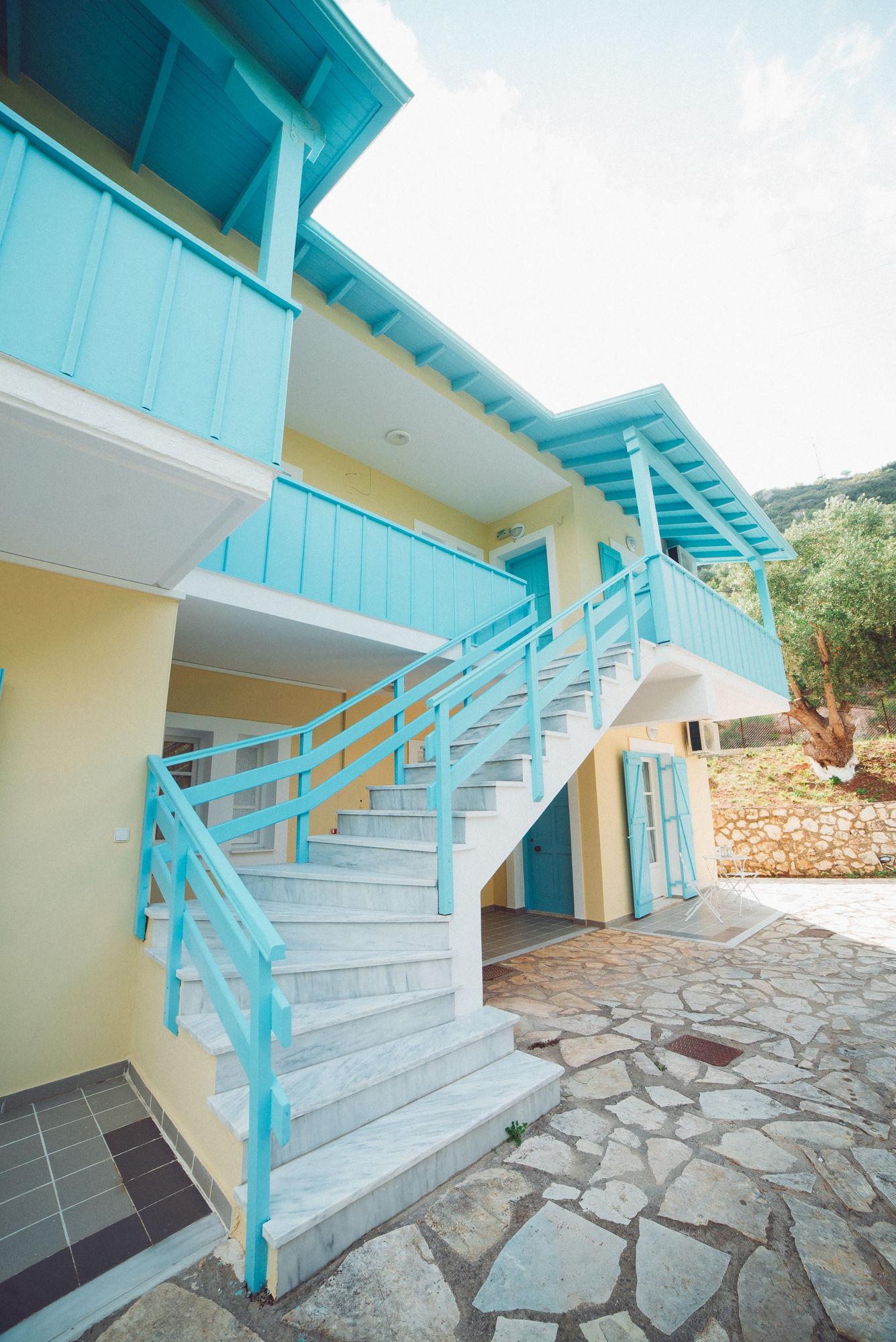 Nerina Studios Áyios Nikítas Exterior foto